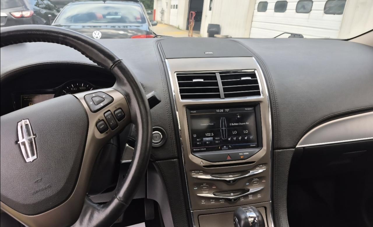 Lincoln MKX AWD 2012