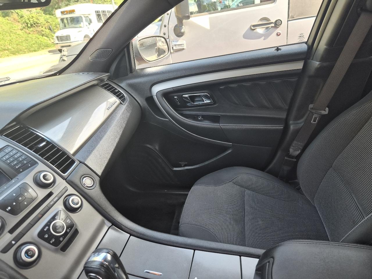 Ford Taurus SEL AWD 2017
