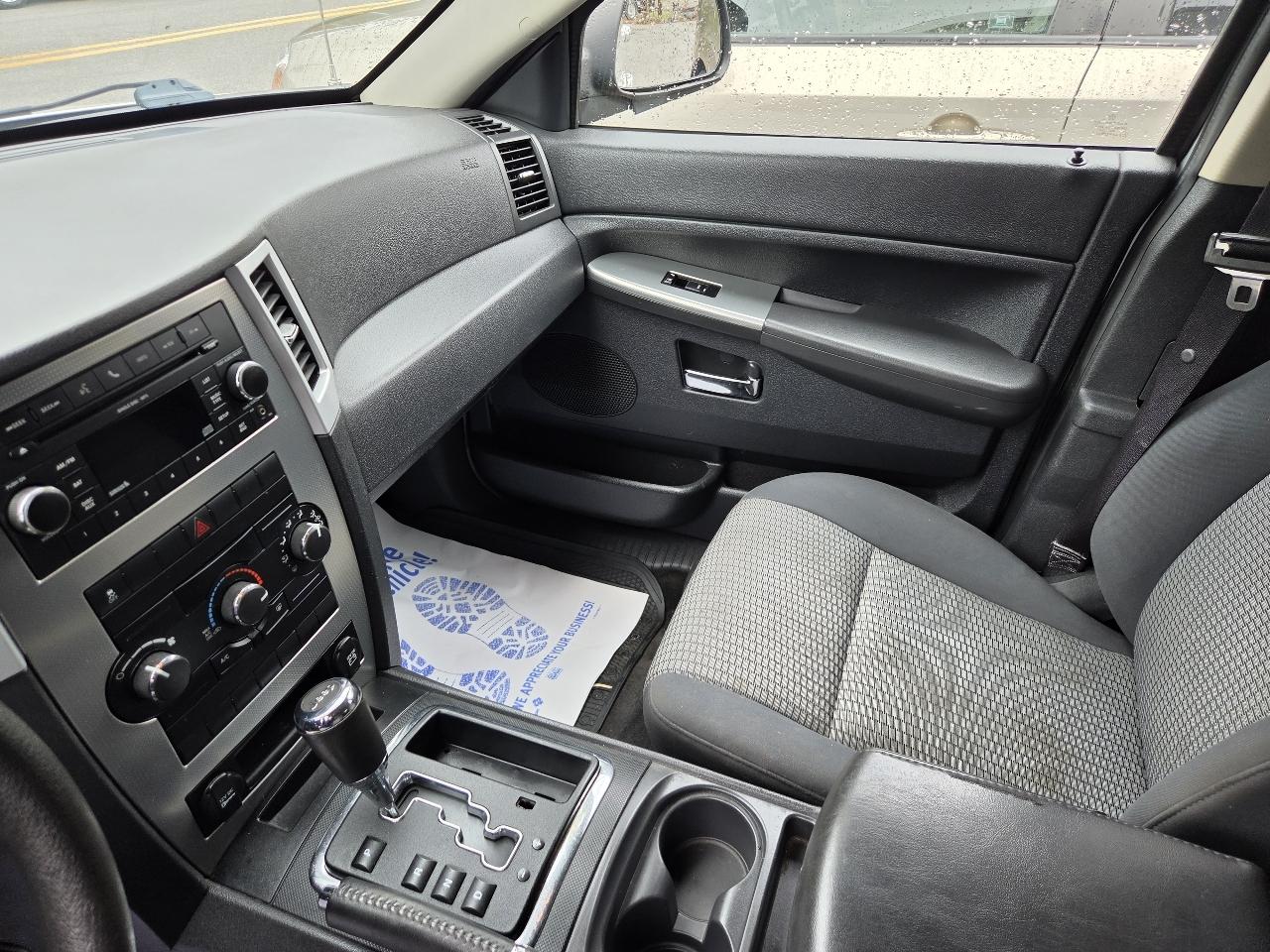 Jeep Grand Cherokee photo 5