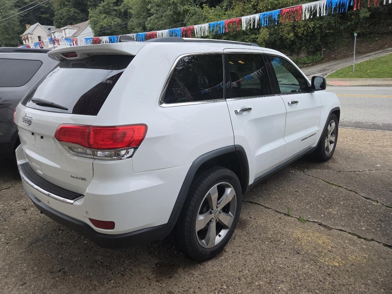 Jeep Grand Cherokee photo 8