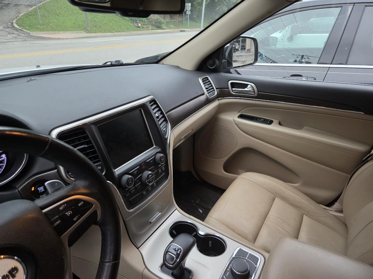 Jeep Grand Cherokee photo 5