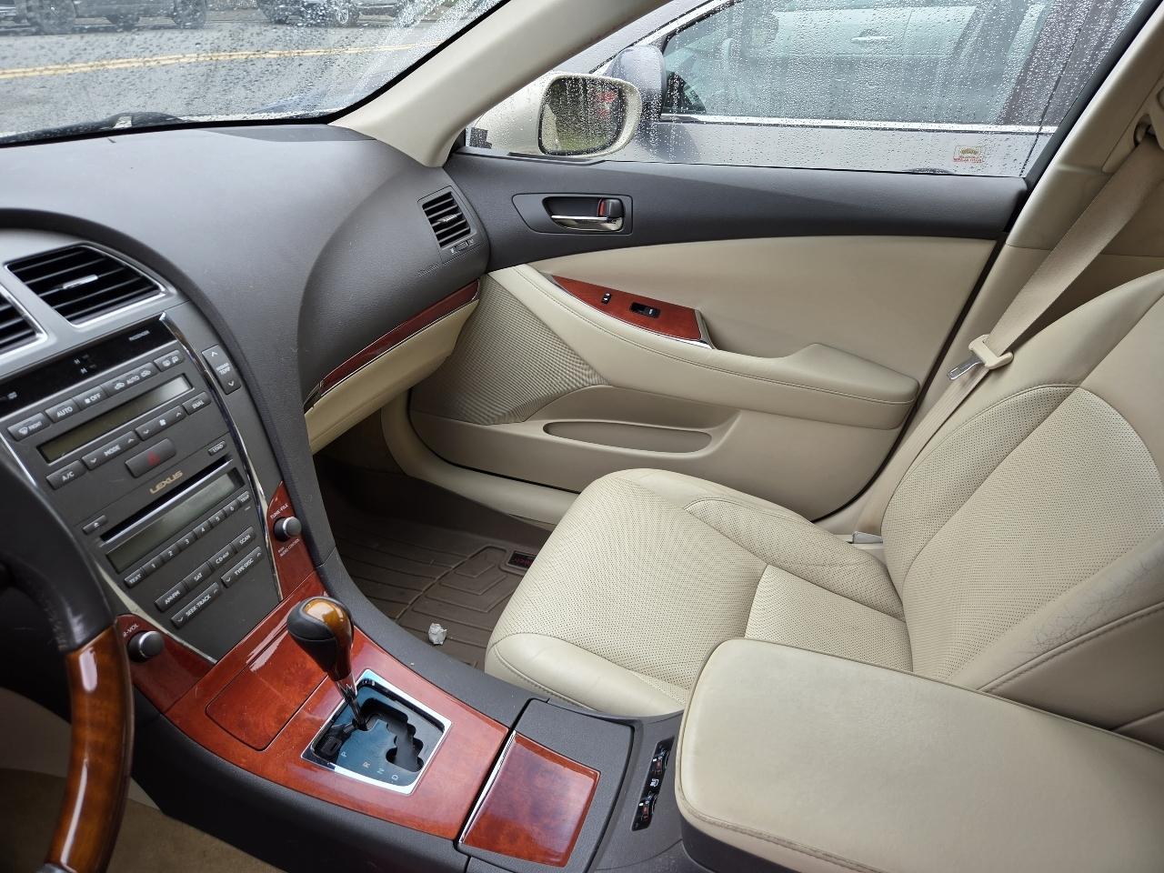 Lexus ES photo 5