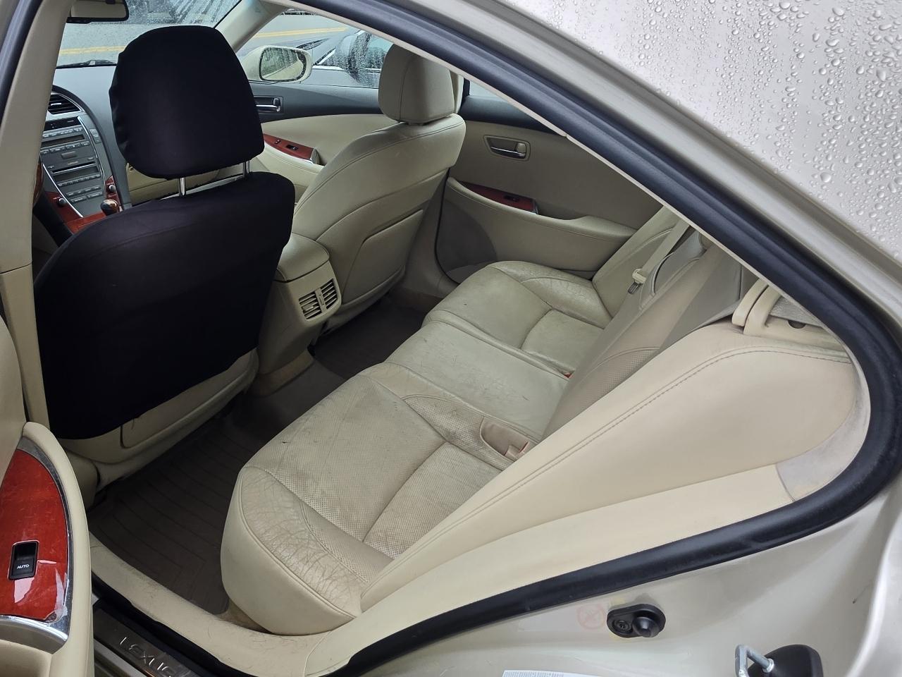 Lexus ES photo 6