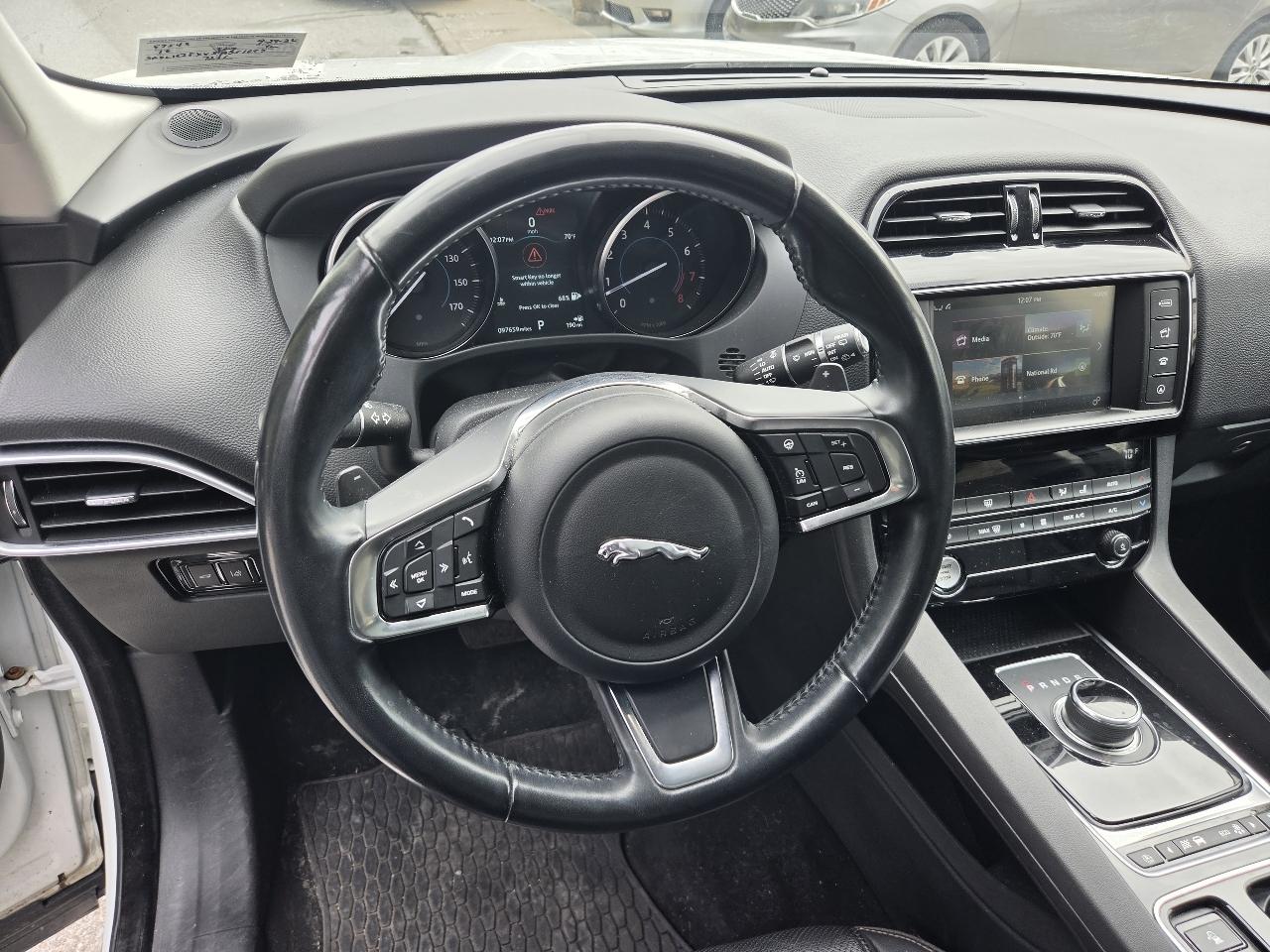 Jaguar F-Pace 25t Prestige 2018