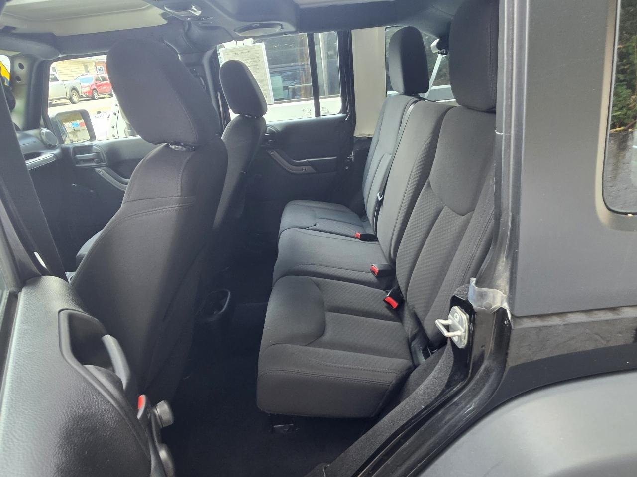 Jeep Wrangler Unlimited Sport 4WD 2014