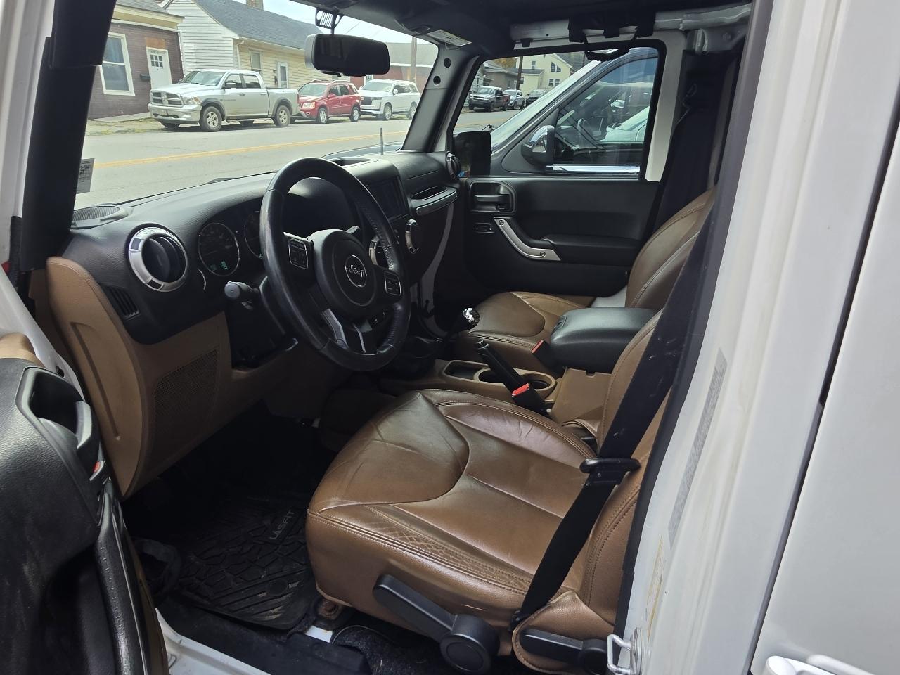 Jeep Wrangler Unlimited Sahara 4WD 2016