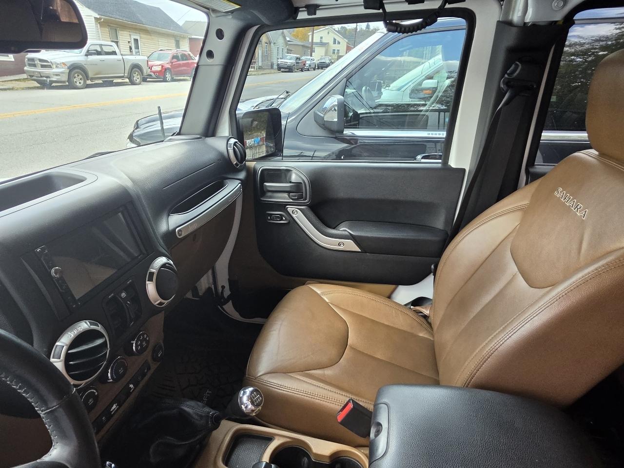 Jeep Wrangler Unlimited Sahara 4WD 2016