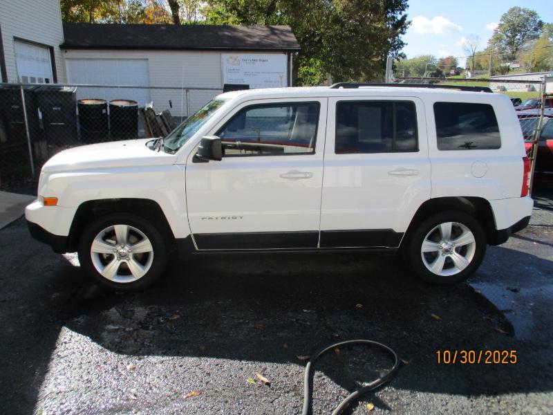 Jeep Patriot Latitude 2WD 2014 Jeep Patriot Latitude 2WD 2014
