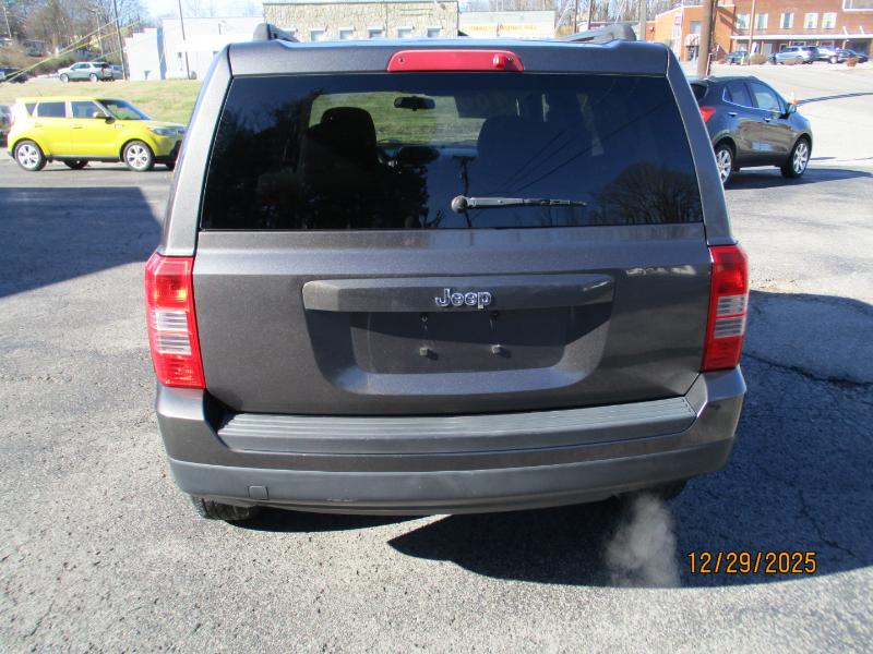 Jeep Patriot Sport 2WD 2014