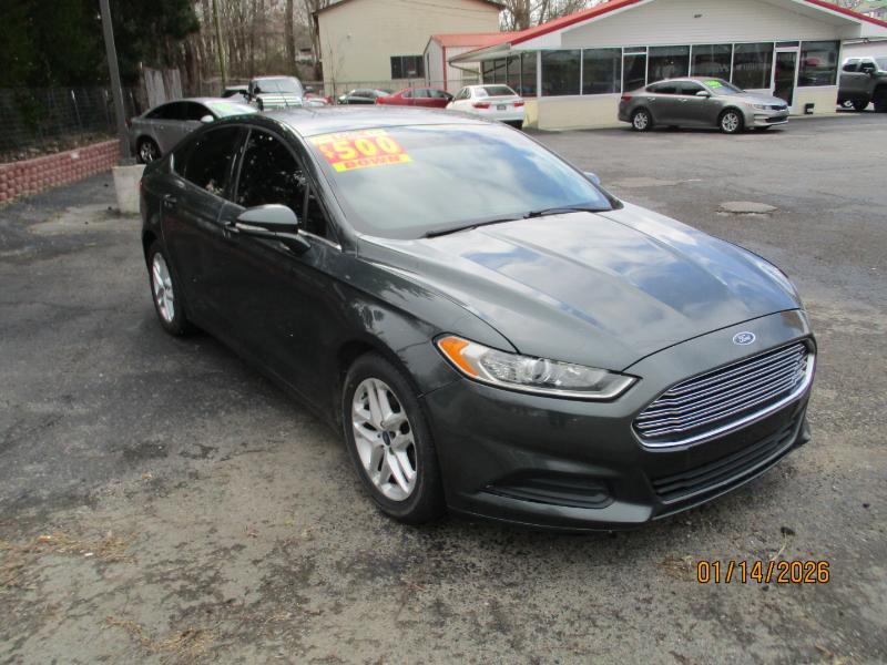 Ford Fusion SE 2015