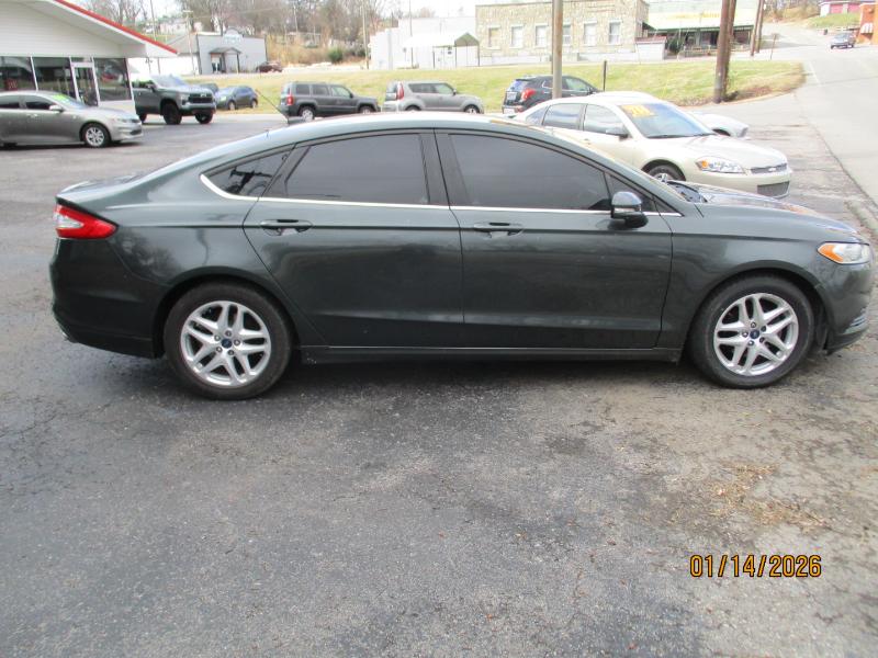 Ford Fusion SE 2015