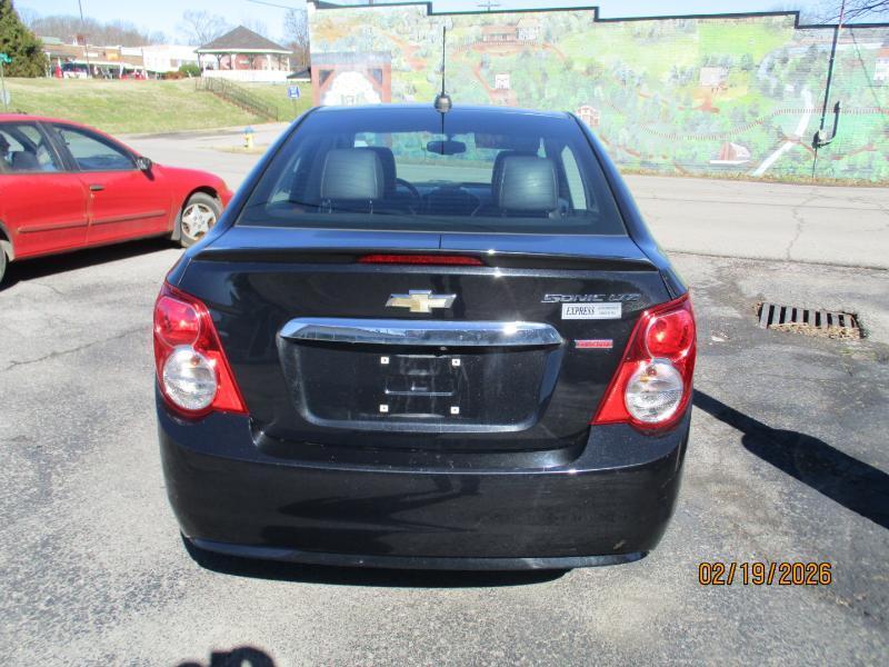 Chevrolet Sonic LTZ Auto Sedan 2015