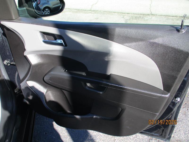 Chevrolet Sonic LTZ Auto Sedan 2015