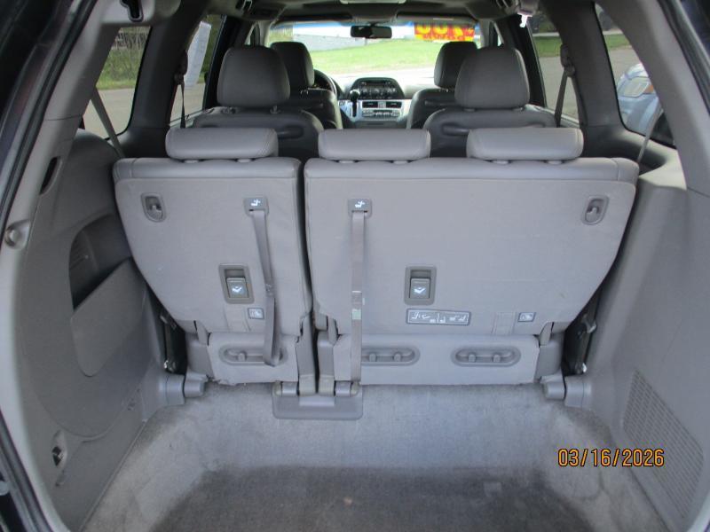 Honda Odyssey EX-L w/ DVD and Navigation 2010