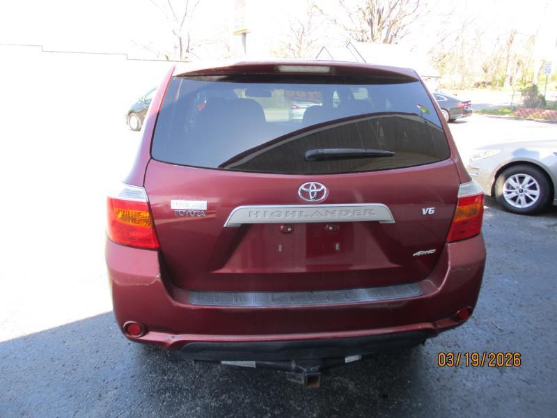 Toyota Highlander Base 4WD 2008