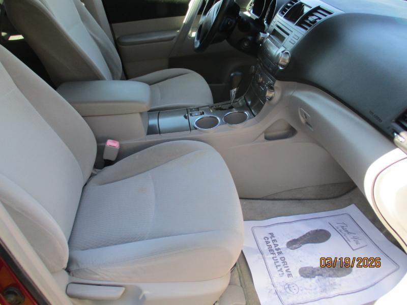 Toyota Highlander Base 4WD 2008