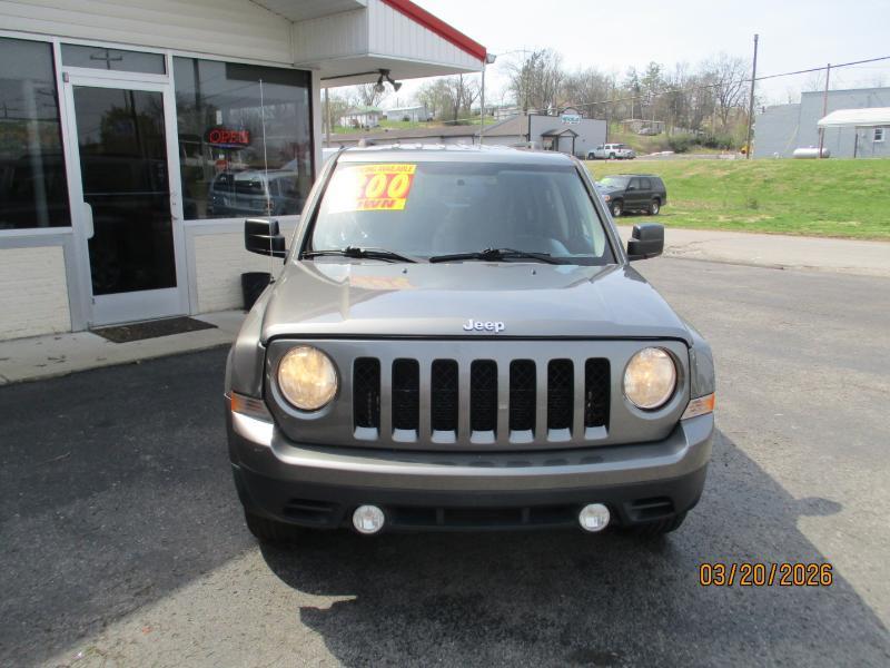 Jeep Patriot Latitude 2WD 2013