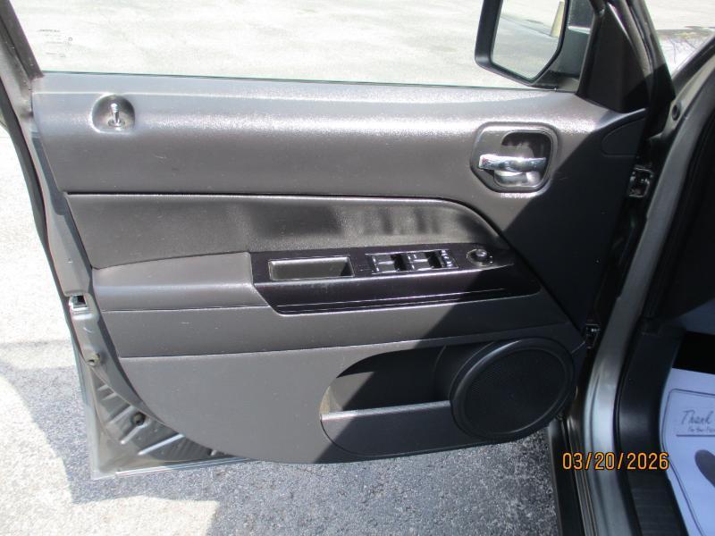 Jeep Patriot Latitude 2WD 2013