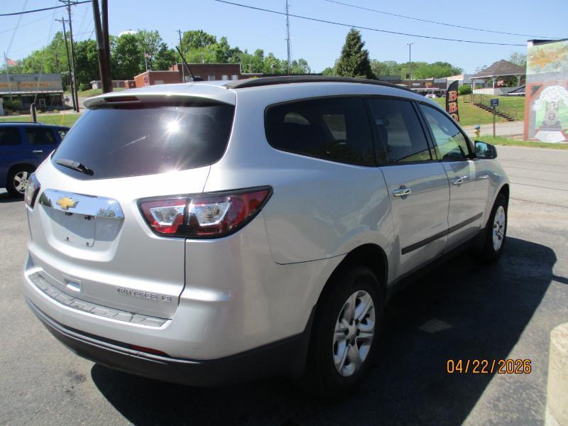 Chevrolet Traverse LS FWD w/PDC 2013