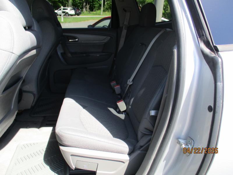 Chevrolet Traverse LS FWD w/PDC 2013