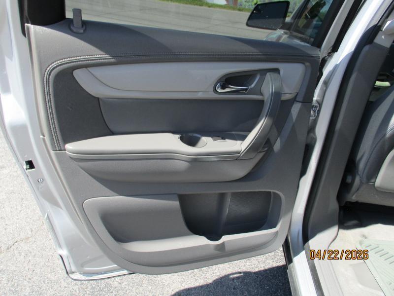 Chevrolet Traverse LS FWD w/PDC 2013