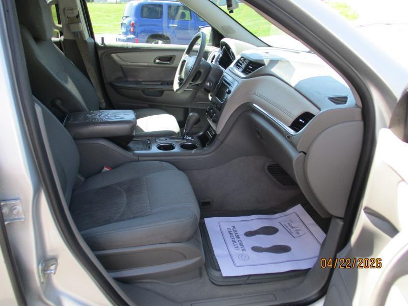 Chevrolet Traverse LS FWD w/PDC 2013