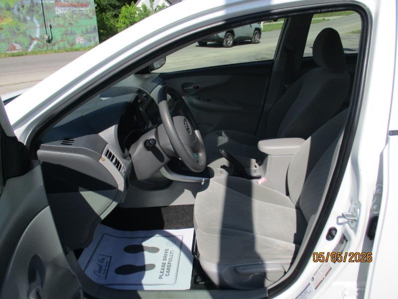 Toyota Corolla S 4-Speed AT 2009