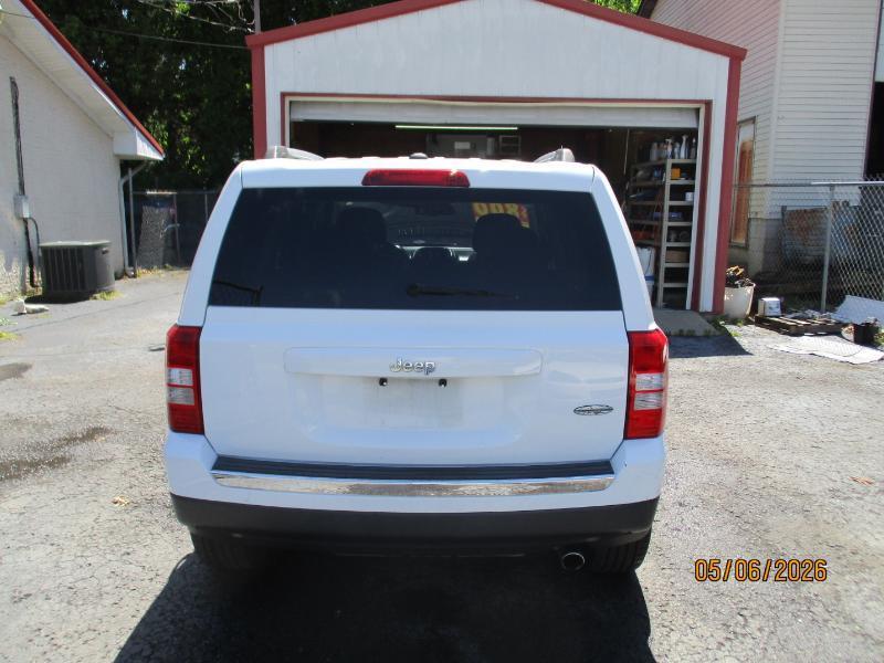 Jeep Patriot Latitude 2WD 2016