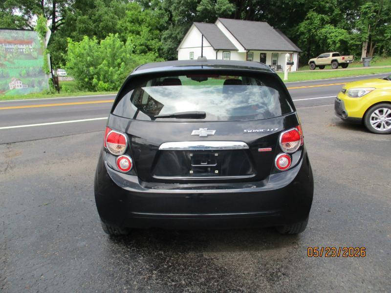 Chevrolet Sonic LTZ Auto 5-Door 2016
