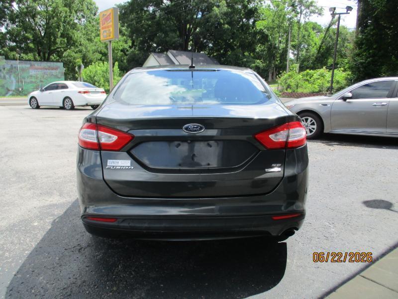 Ford Fusion SE 2015