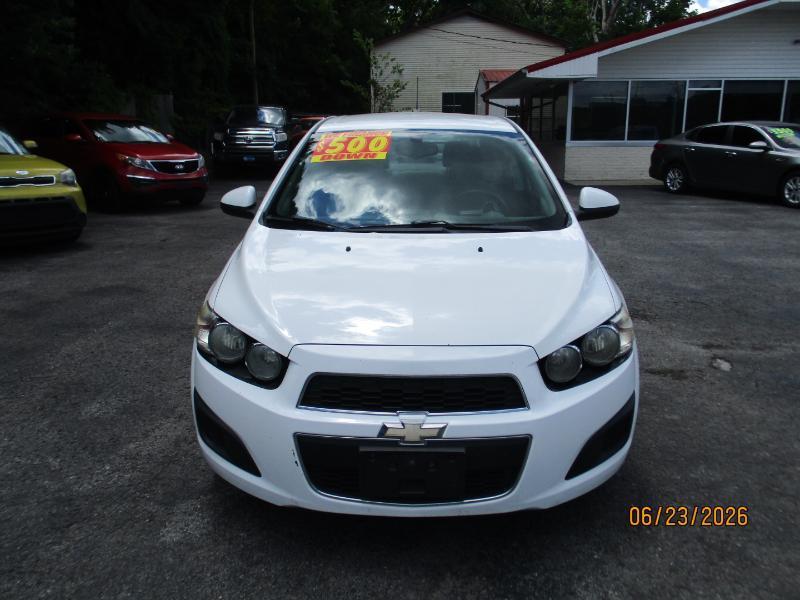 Chevrolet Sonic LS Auto Sedan 2016