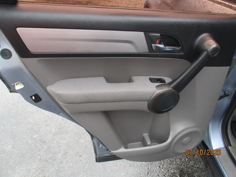 Honda CR-V LX 2WD 5-Speed AT 2011