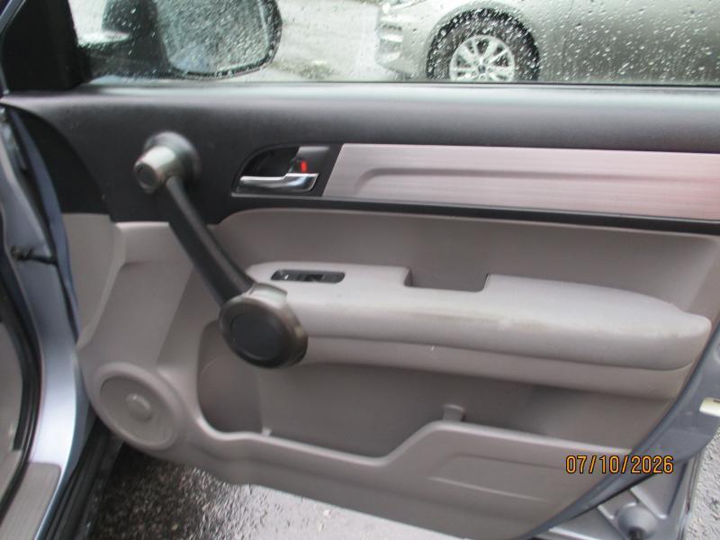 Honda CR-V LX 2WD 5-Speed AT 2011
