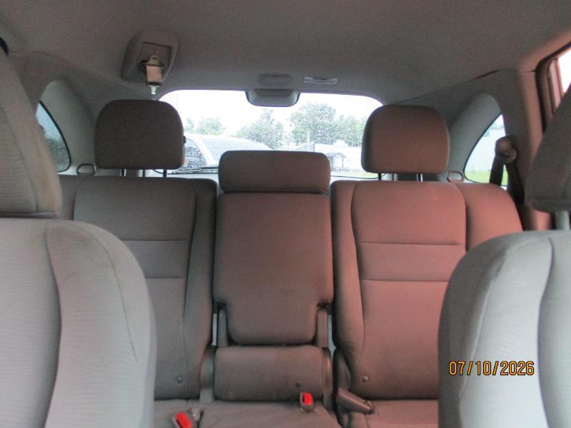 Honda CR-V LX 2WD 5-Speed AT 2011