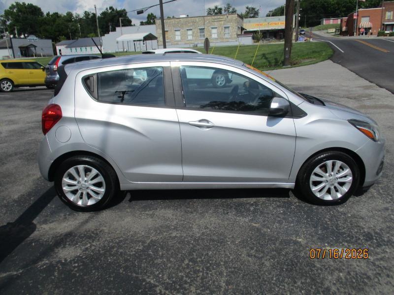 Chevrolet Spark 1LT CVT 2017