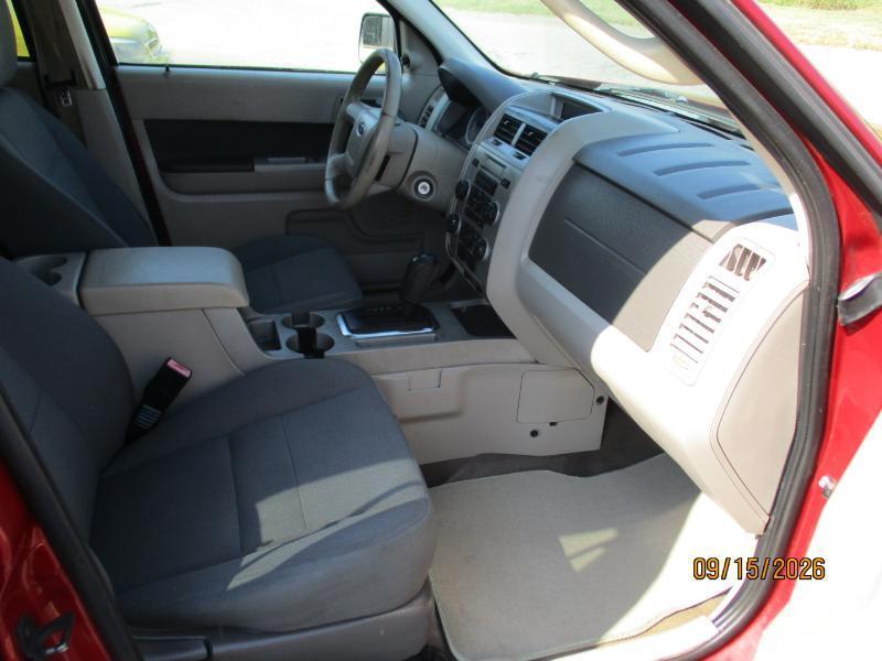 Ford Escape XLT FWD V6 2009
