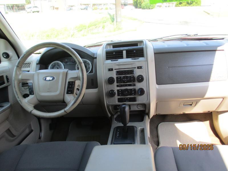 Ford Escape XLT FWD V6 2009
