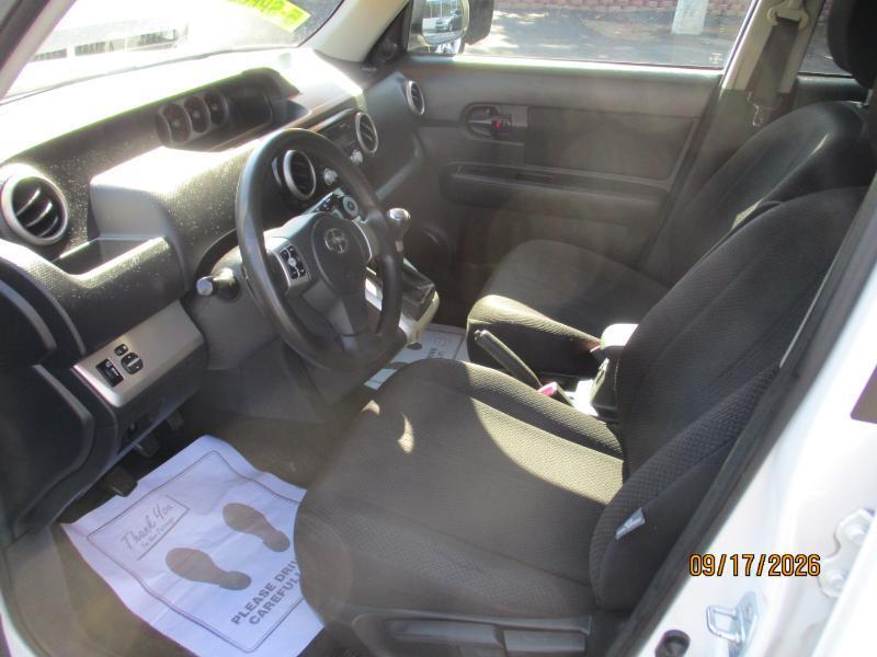 Scion xB Wagon 2009