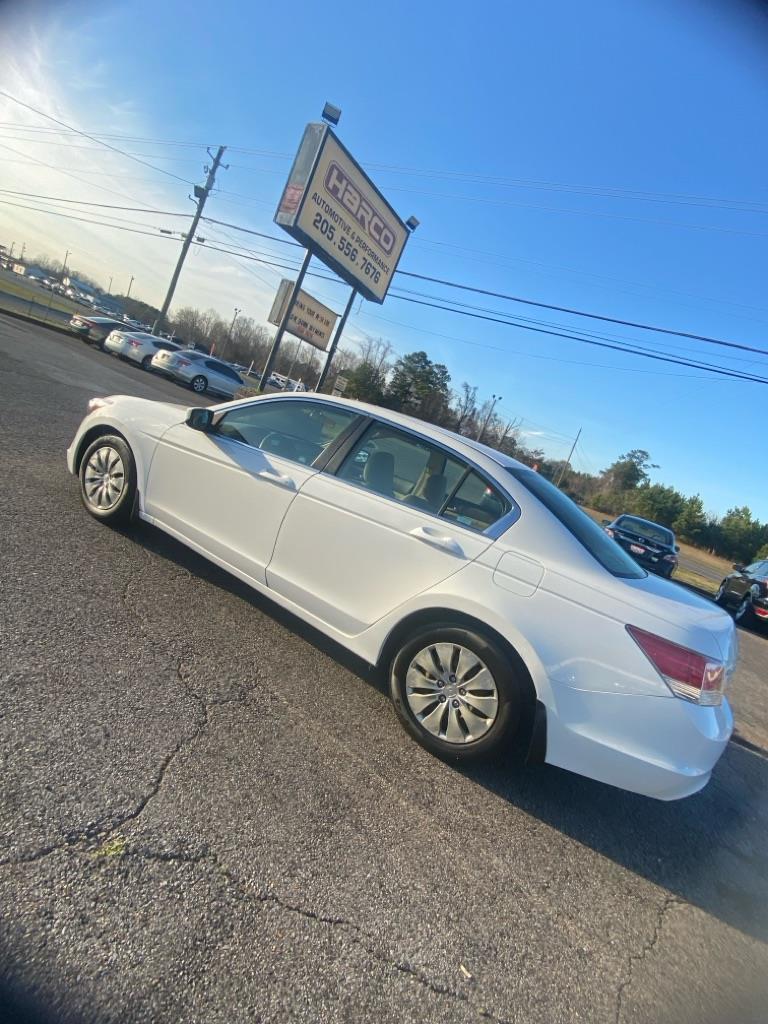 Honda Accord LX sedan AT 2009