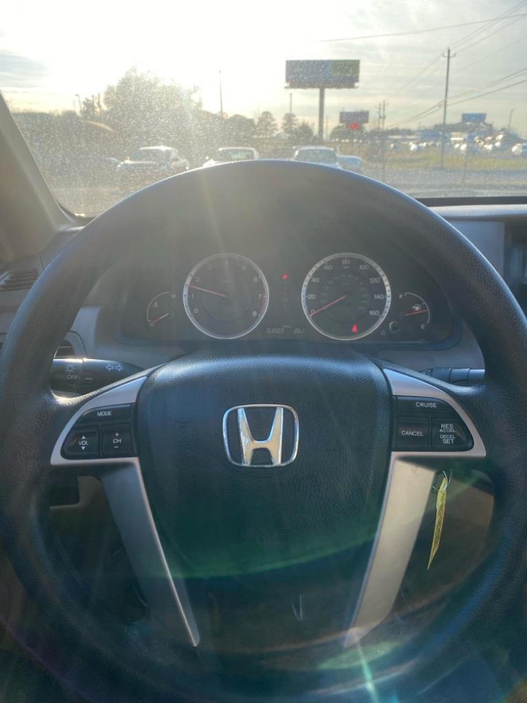 Honda Accord LX sedan AT 2009