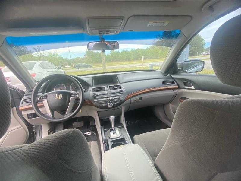 Honda Accord EX Sedan AT 2012