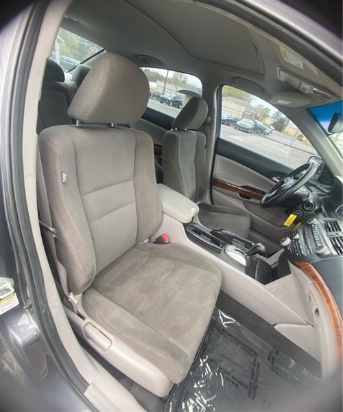 Honda Accord EX Sedan AT 2012