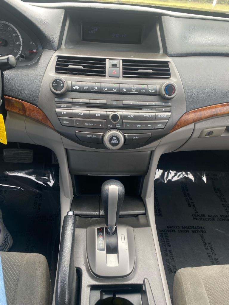 Honda Accord EX Sedan AT 2012