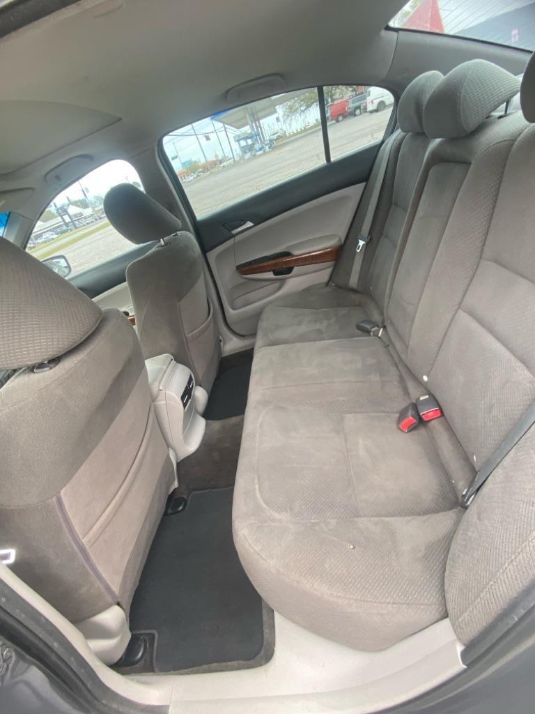 Honda Accord EX Sedan AT 2012