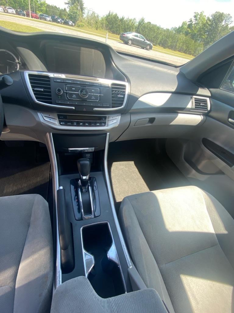 Honda Accord LX Sedan CVT 2013