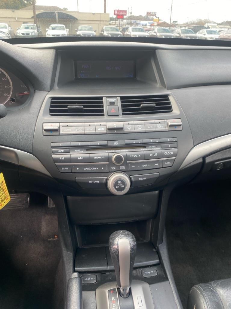 Honda Accord EX-L Sedan AT 2010