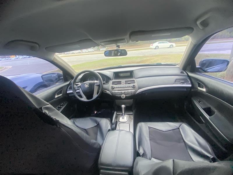 Honda Accord SE Sedan AT 2011
