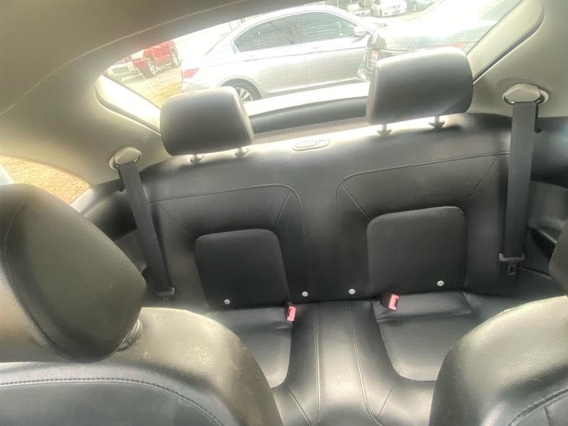 Volkswagen New Beetle S 2008