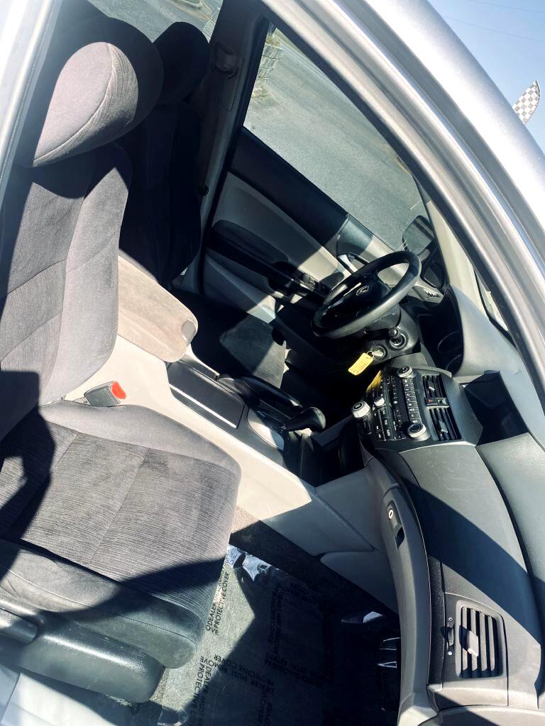 Honda Accord LX sedan AT 2010