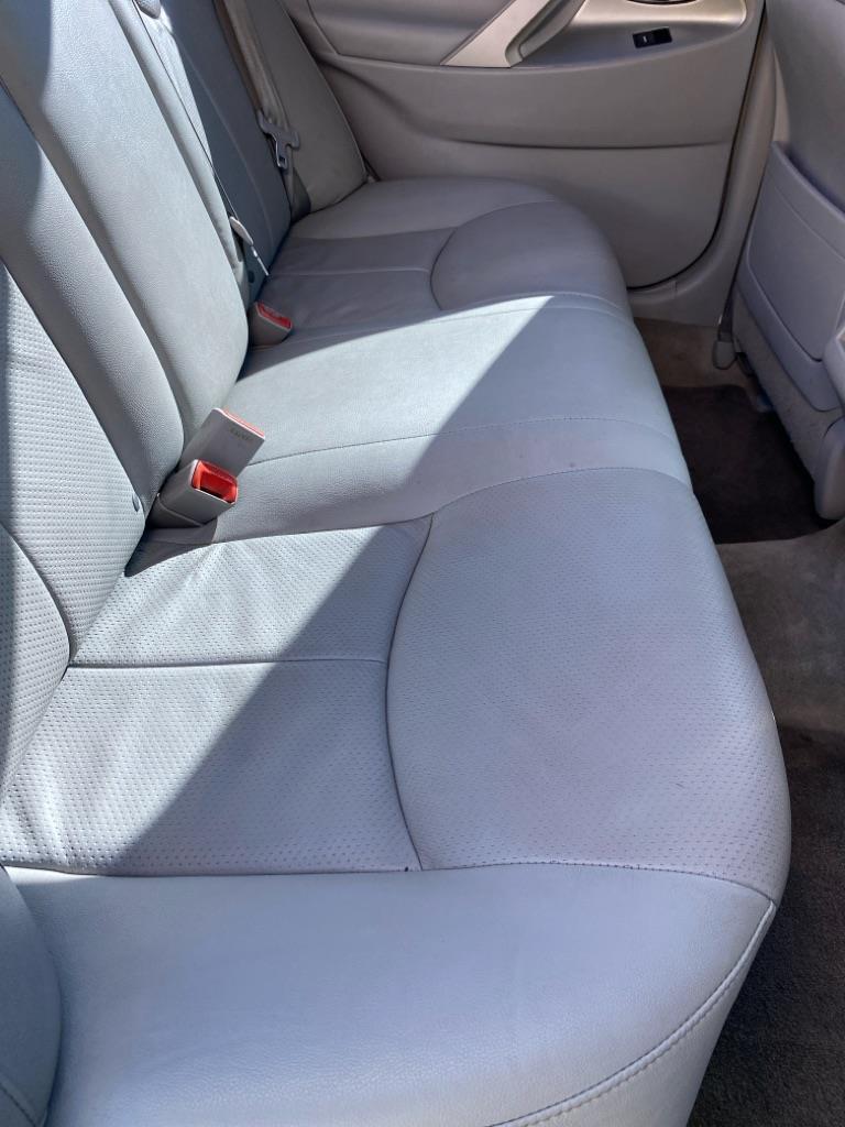 Toyota Camry Base 6-Spd AT 2011